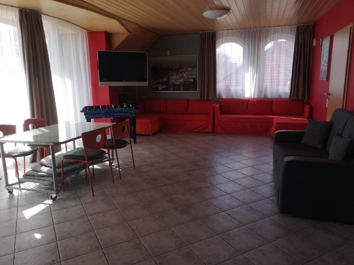 Szigeti Apartmanhaz ペーチ エクステリア 写真